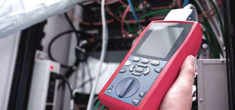 Bild eines roten Prüfgeräts